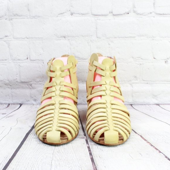 Latigo Smile Yellow Leather Cage Casual Huarache Wedge Sandal Size 7 M - Picture 4 of 9